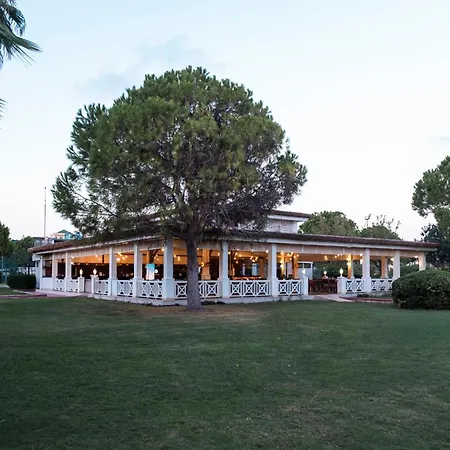 Hotel Ducale Lara 5*
