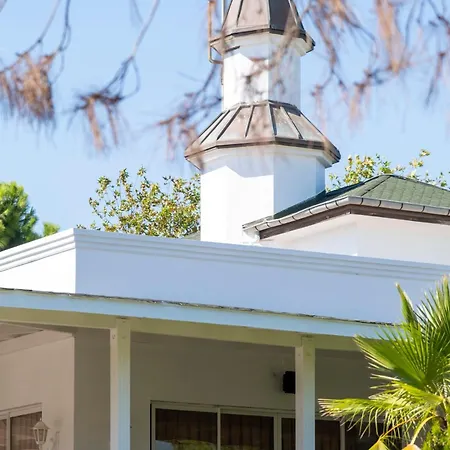 Ducale Lara - Ultra 5*