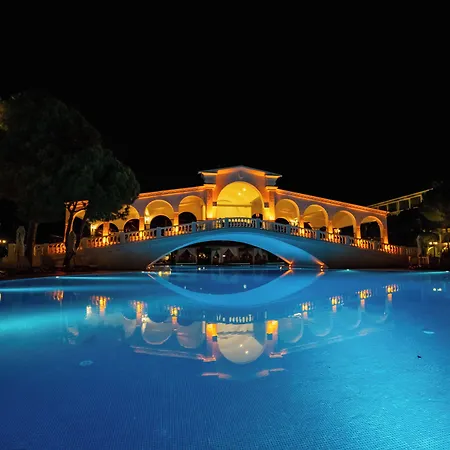 Ducale Lara - Ultra 5*